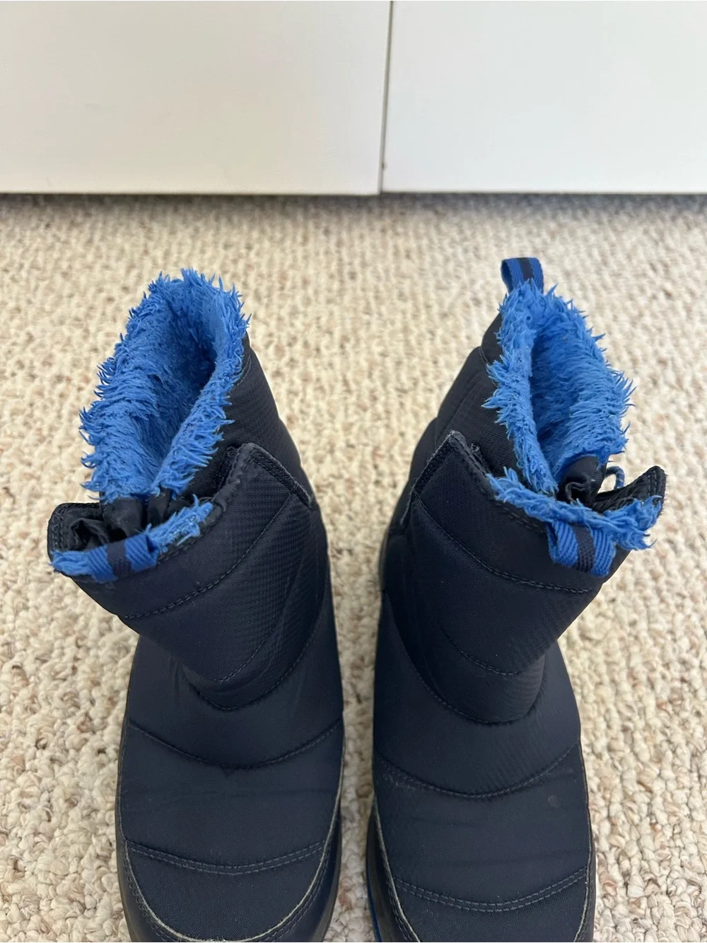 L.L. Bean Kids Size 3 Ultralight Snow Boots Navy Blue Waterproof Insulated